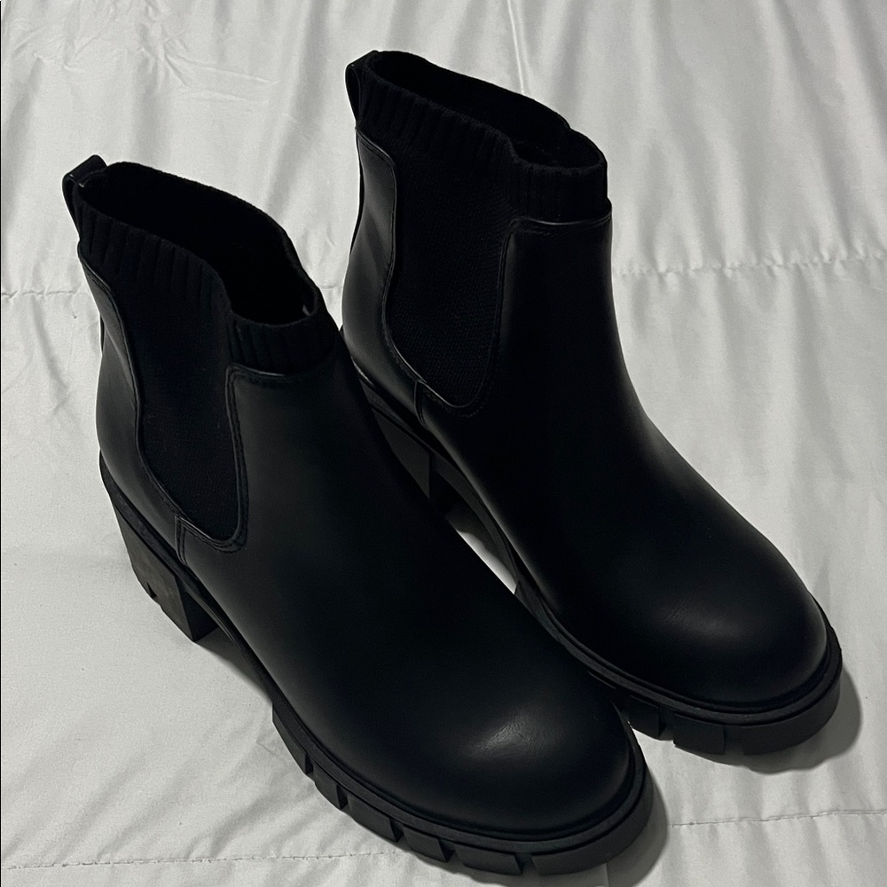 Black Chelsea Boots